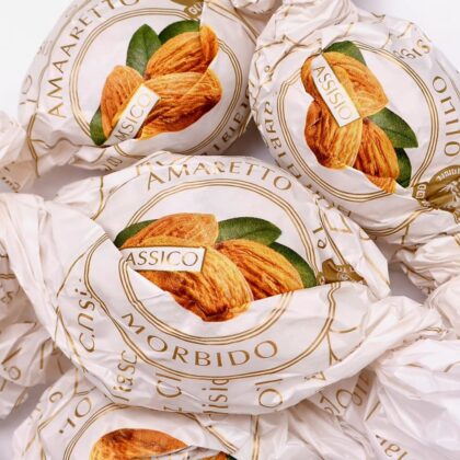 amaretti ciastka do kawy migdałowe ciasteczka włoskie słodkości